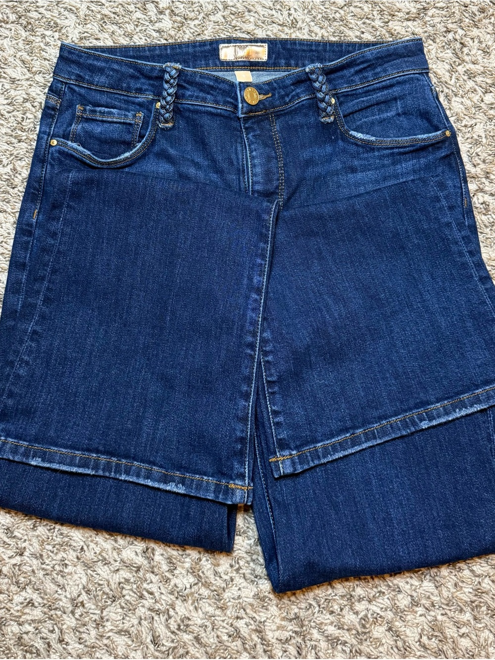 KUT from the Kloth "Ana" High Rise Fab Ab Flare Jeans Size 8 Medium Wash - Picture 3 of 10